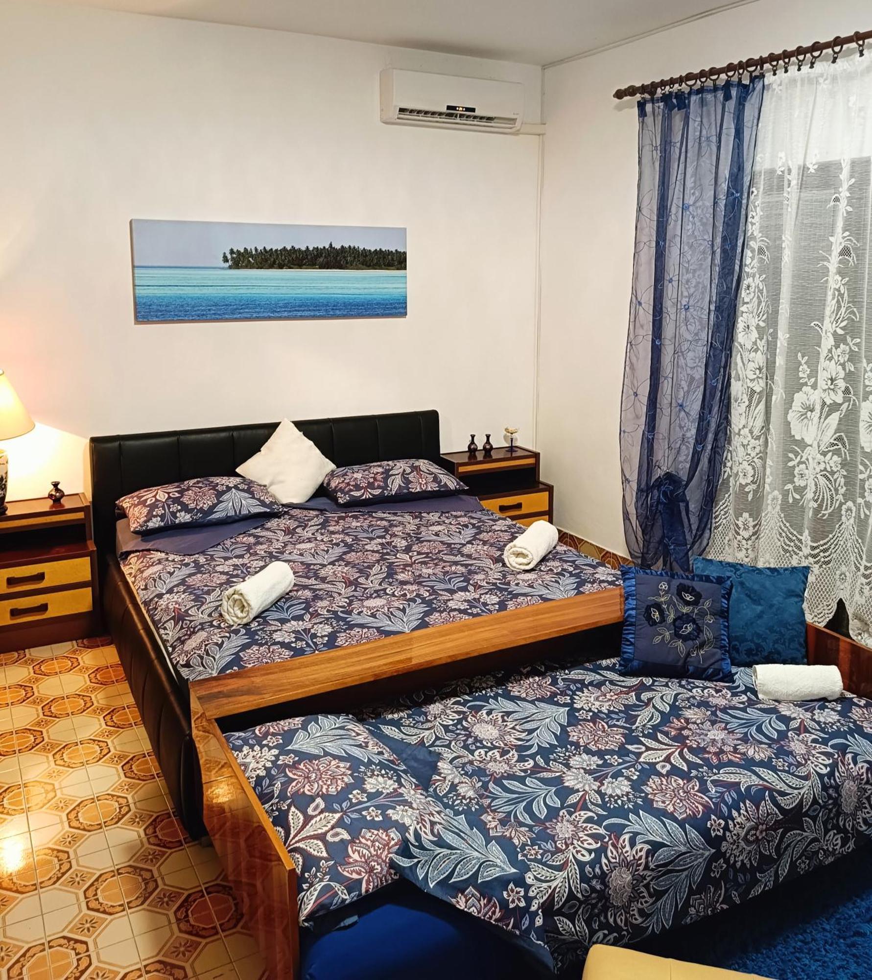 Apartments Villa Laura Pula Luaran gambar